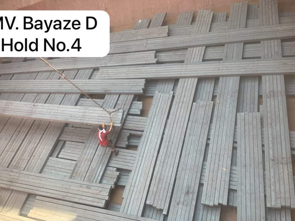 mv Bayaze D Hold No.4
